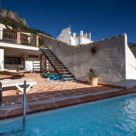 알고도날레스 Eagles Nest - Massive Townhouse With Pool With Outstanding Views 빌라 외부 사진