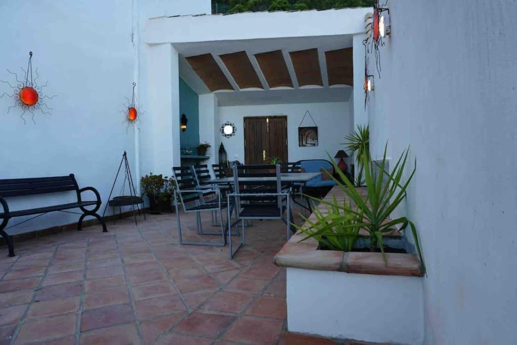 알고도날레스 Eagles Nest - Massive Townhouse With Pool With Outstanding Views 빌라 외부 사진