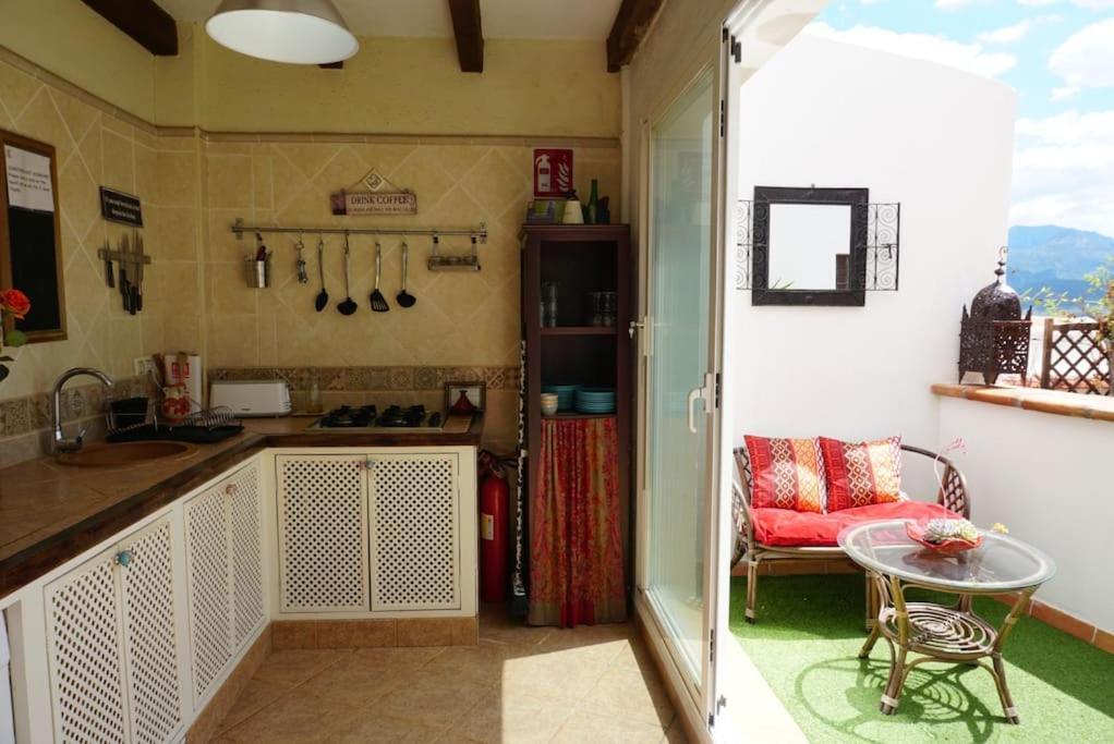 알고도날레스 Eagles Nest - Massive Townhouse With Pool With Outstanding Views 빌라 외부 사진