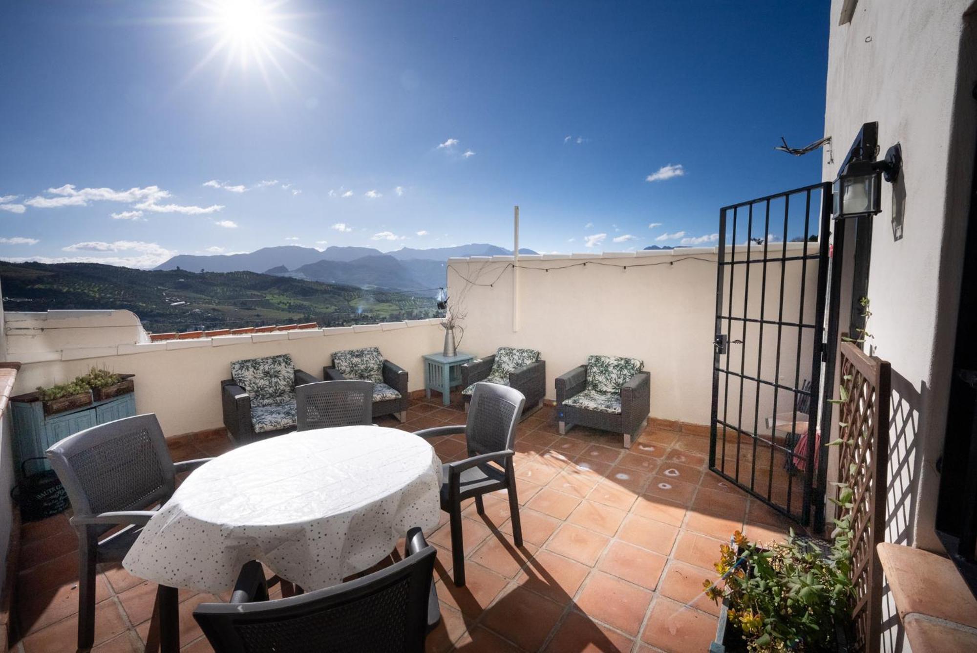 알고도날레스 Eagles Nest - Massive Townhouse With Pool With Outstanding Views 빌라 외부 사진