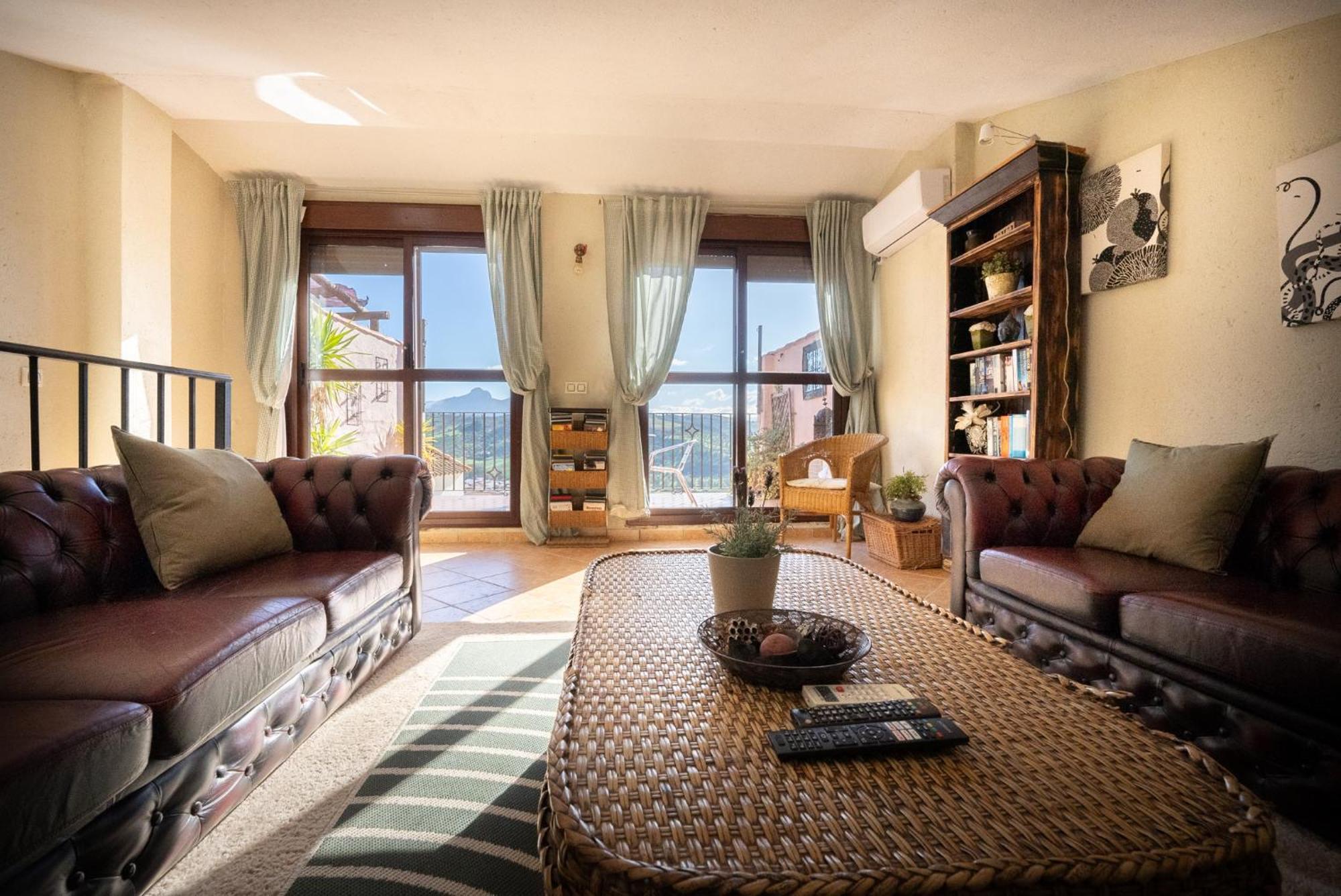 알고도날레스 Eagles Nest - Massive Townhouse With Pool With Outstanding Views 빌라 외부 사진